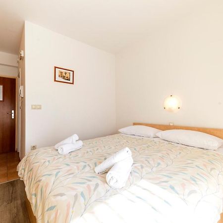 Guesthouse Villa Irena Zadar Exterior photo