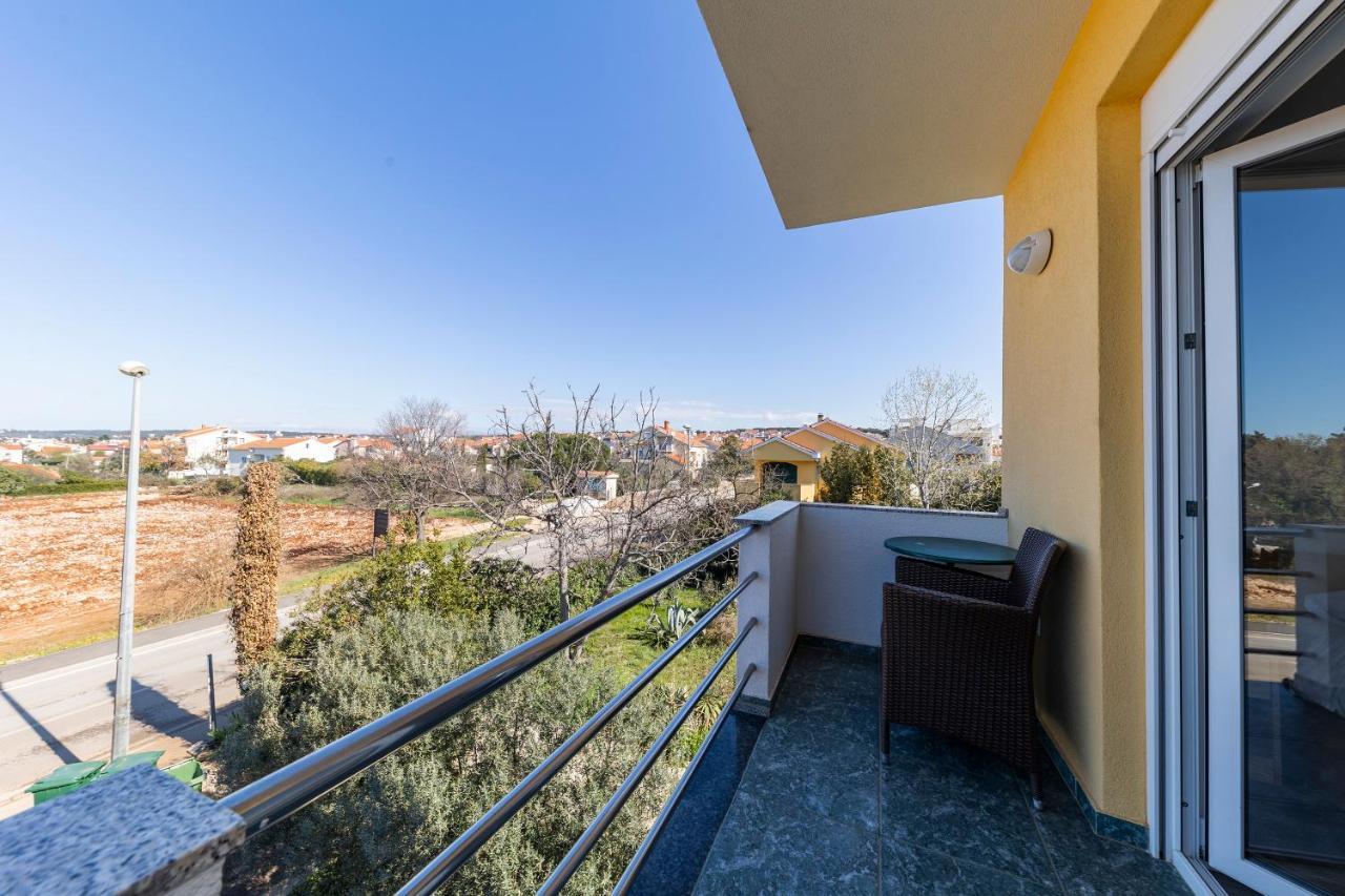 Guesthouse Villa Irena Zadar Exterior photo